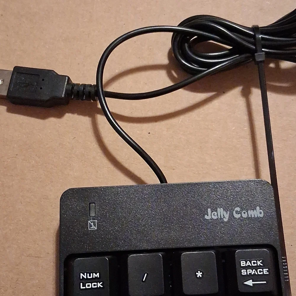 Jelly Comb Wireless Keyboard Numberpad For Laptop EUC